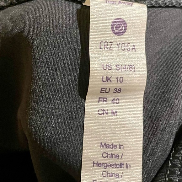 CRZ Yoga leggings.  Size 4/6. Black - Picture 4 of 4